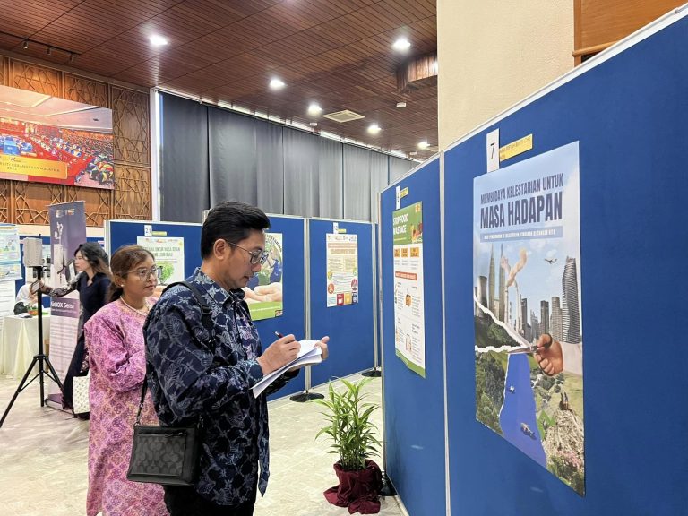 Sustainability Poster Evaluation Competition at the 2030 Low Carbon Campus Launch Ceremony