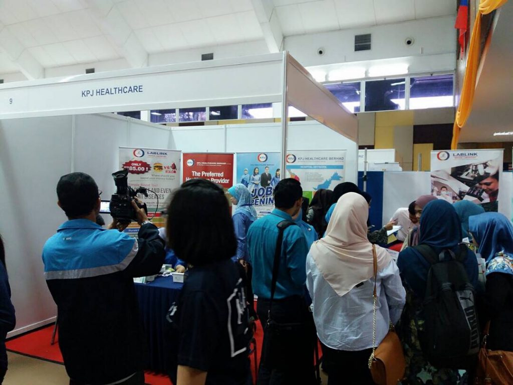 UKM Integrated Healthcare Internship & Career Day - Sekretariat ...